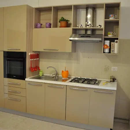 Basilicata Host To Host - Dina Apartment